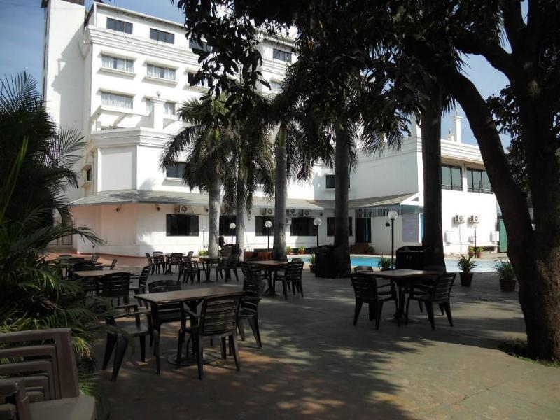 Quality Inn Regency, Nashik Zewnętrze zdjęcie