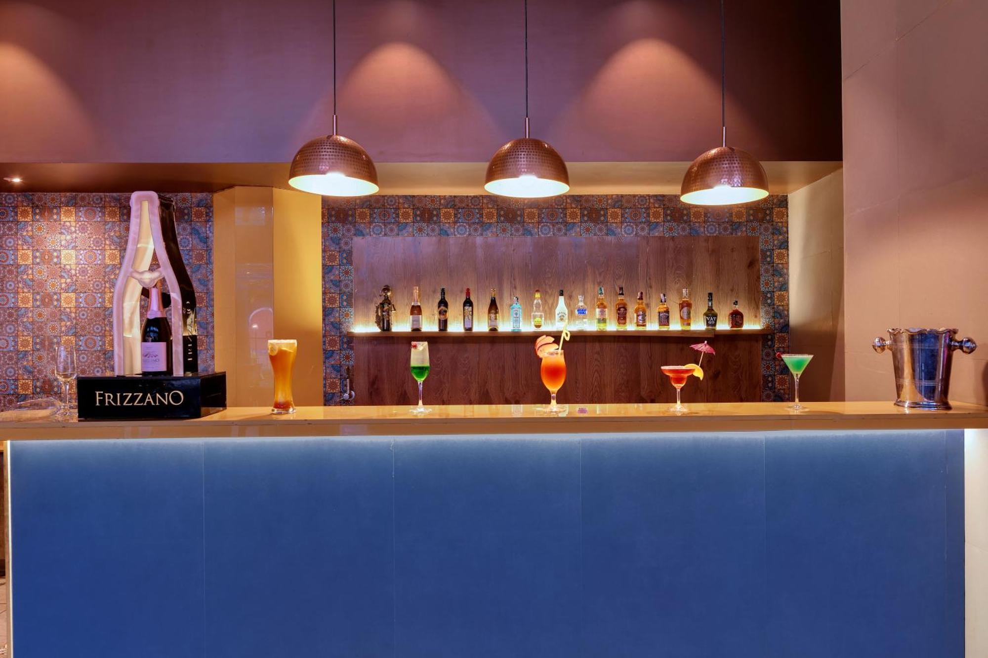 Quality Inn Regency, Nashik Zewnętrze zdjęcie